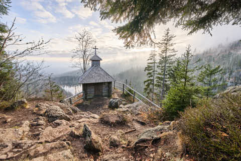 Gemeinde Sankt_Oswald-Riedlhütte Landkreis Freyung-Grafenau Großer Rachel Rachelkapelle (Dirschl Johann) Deutschland FRG